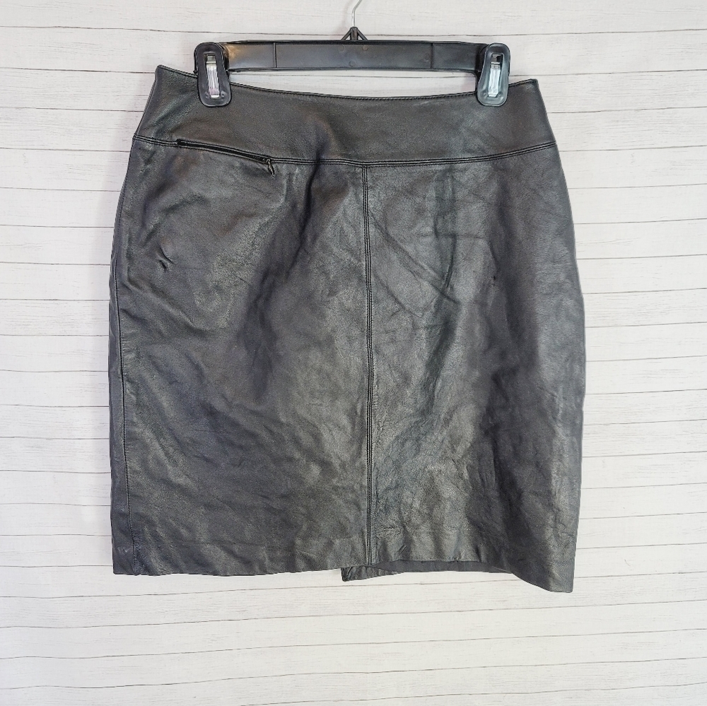LORD & TAYLOR VINTAGE BLACK 100% LEATHER MINI SKIRT, sz 6